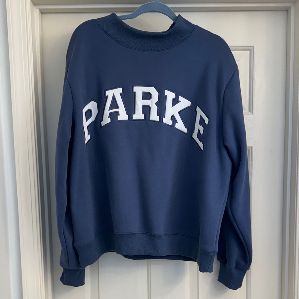 Parke Dark Blue Mockneck sweatshirt